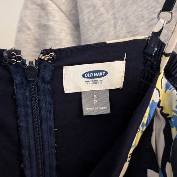 Sundress Bundle (3 Dresses) — Ribbed tank dress, flower sundress, tshirt dress - Picture 4 of 4